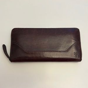 Frye Leather Melissa Zip Wallet